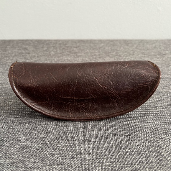 Fossil Vintage Brown Leather Glasses Sunglasses Case Half Moon 80s 90s Classic - Picture 3 of 13